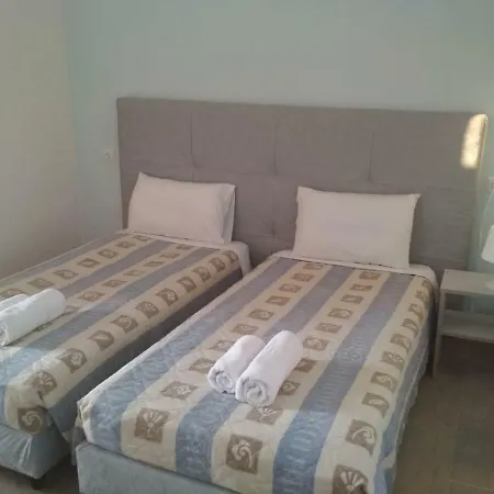 Alexandra Hotel